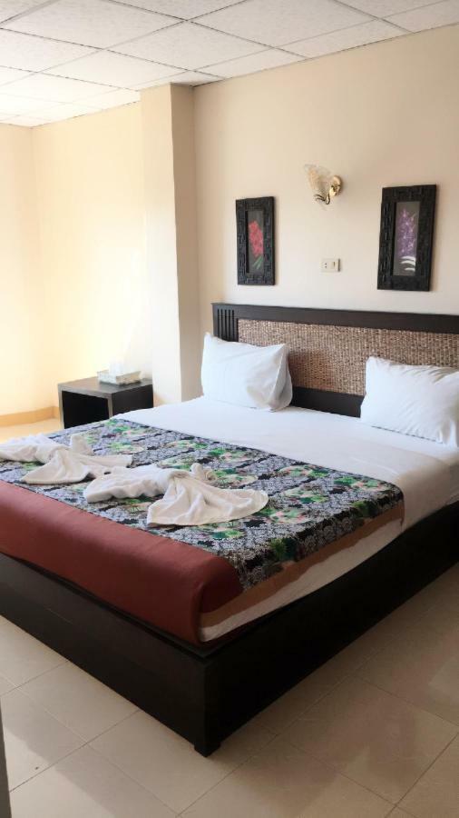 R.T. Hotel Khao Lak Exteriér fotografie
